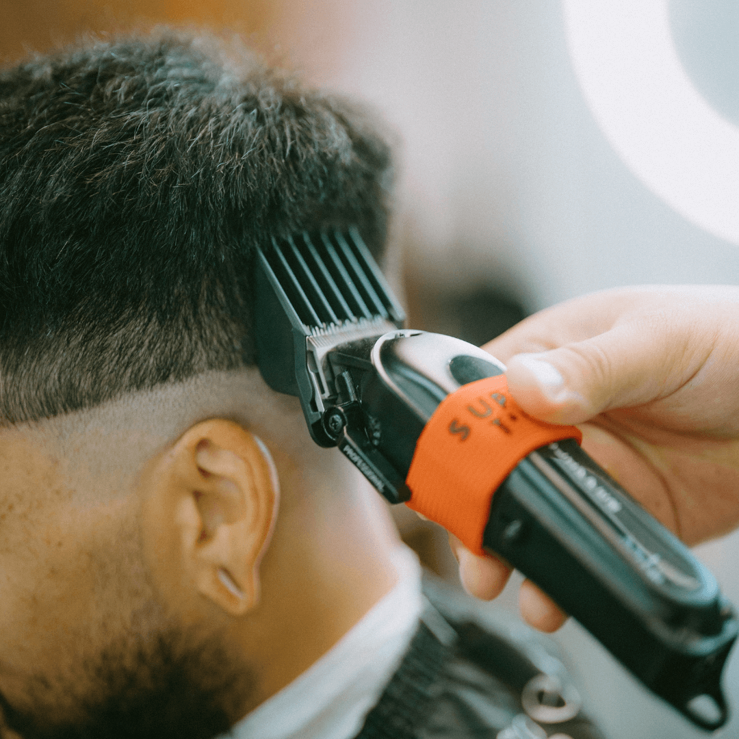 Pro Clipper™ - Hair Clippers & Trimmers - Supreme Trimmer Mens Trimmer Grooming kit 
#COLOR_BLACK