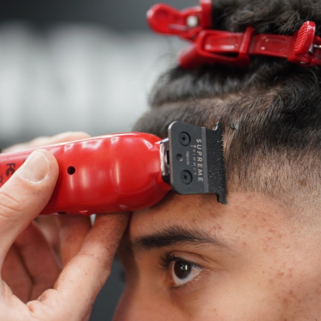 VADER™ Trimmer - Hair Clippers & Trimmers - Supreme Trimmer Mens Trimmer Grooming kit 
#COLOR_RED